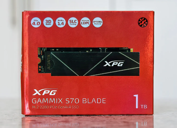 Disco Duro interno Solido de 1 TB XPG Gammix S60 Blade **PS5** Rojo